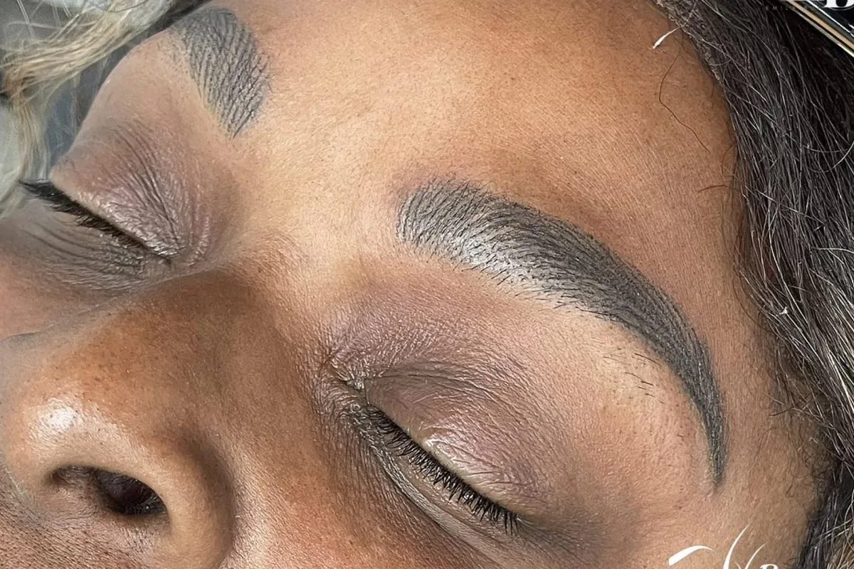 Eyebrows 19